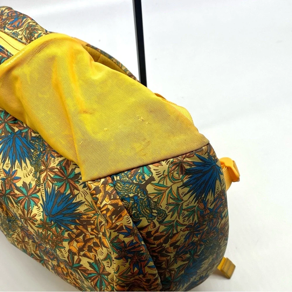 PATAGONIA Yellow Floral Atom 20L Botanical School Travel Backpack Medium - Picture 6 of 6